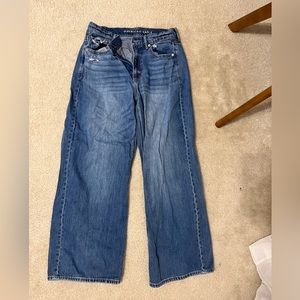 American eagle barely worn wide leg jeans!! Size 8!!